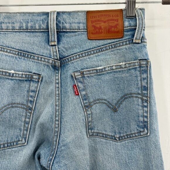 Levi's 501 Tapered High Rise Button Fly Light Wash Raw Hem Denim 24 Cropped Jean - Picture 2 of 9